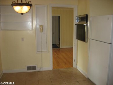 Kitchen - DINETTE AREA