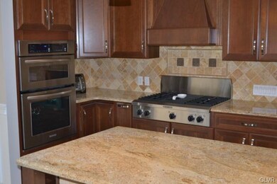 2920 Tilghman St, Allentown, PA 18104 - photo 4