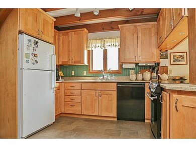 23 Kensington Ct S, Wakefield, RI 02879 - photo 6