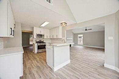 2942 Waterloo Rd, Pearland, TX 77581 - photo 5