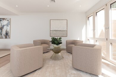 289 Tappan St, Brookline, MA 02445 - photo 4