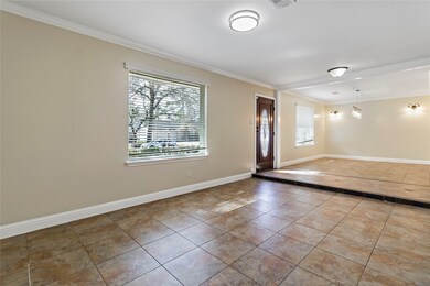 14026 Woodthorpe Ln, Houston, TX 77079 - photo 4