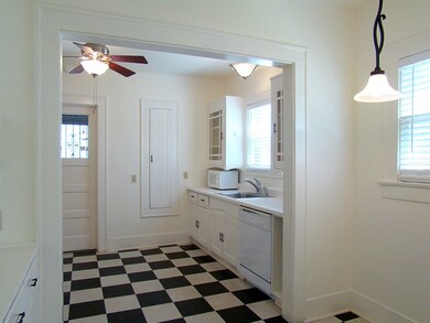 1537 Kipling St, Houston, TX 77006 - photo 7