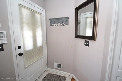 110 Herrick Ave, Staten Island, NY 10309 - photo 2