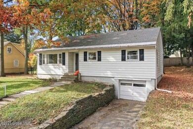 31 Hillcrest Rd, Latham, NY 12110 - photo 2