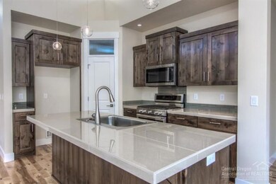 2246 NW Hill St, Bend, OR 97701 - photo 5