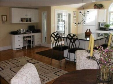 28 Myrtle Ave, Newburyport, MA 01950 - photo 5