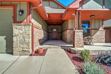 2200 Cale Cove, Yukon, OK 73099 - photo 3