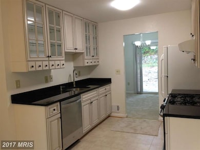 6 Winding Waye Ct, Silver Spring, MD 20902 - photo 3