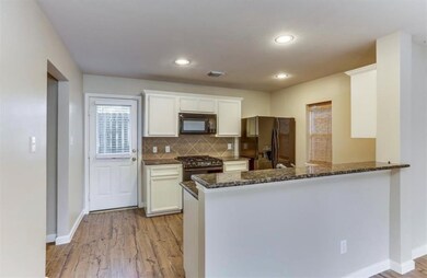 730 Redwing Place Dr, Houston, TX 77009 - photo 6