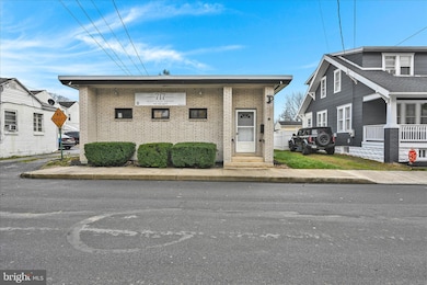 120 W Water St, Middletown, PA 17057 - photo 2