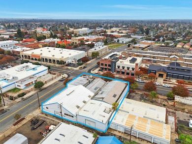 203 E 7th St, Hanford, CA 93230 - photo 2