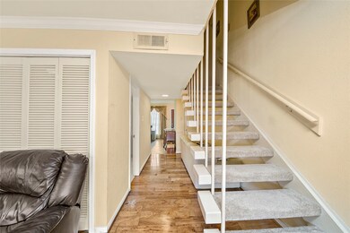 10325 Briar Forest Dr unit 210, Houston, TX 77042 - photo 4