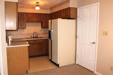 1050 E Niagara Trail, Greensburg, IN 47240 - photo 4