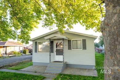 701 Union Ave, Filer, ID 83328 - photo 3