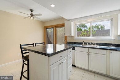 135 Ardwick Terrace unit 8K, Lansdale, PA 19446 - photo 6