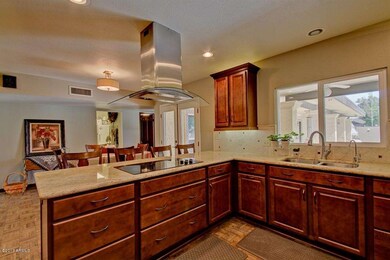 Open Kitchen