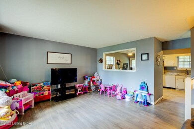 7409 Rambo Way, Louisville, KY 40228 - photo 4