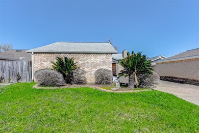 1315 Wilson Dr, Rosenberg, TX 77471 - photo 4