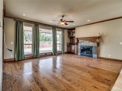 1409 Briar Meade Cir, Edmond, OK 73025 - photo 6