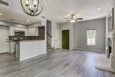 5015 E Cheyenne Dr #21-6