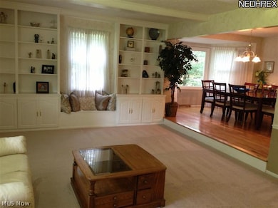 112 E Pioneer Trail, Aurora, OH 44202 - photo 4