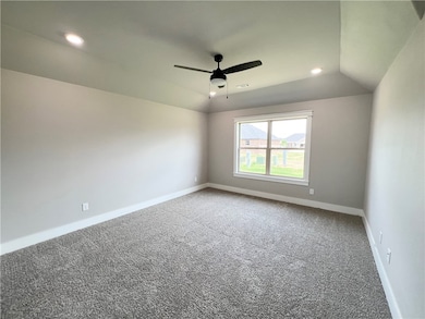 1024 Trailwood St, Tontitown, AR 72762 - photo 5