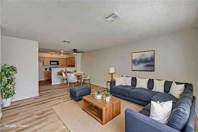 2040 Willowbury Dr unit C, Las Vegas, NV 89108 - photo 3