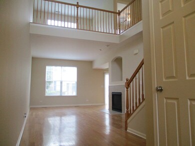 563 S Jade Ln unit 1105, Round Lake, IL 60073 - photo 5