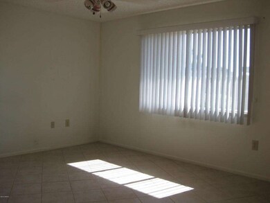 14041 N Palm Ridge Dr W, Sun City, AZ 85351 - photo 4