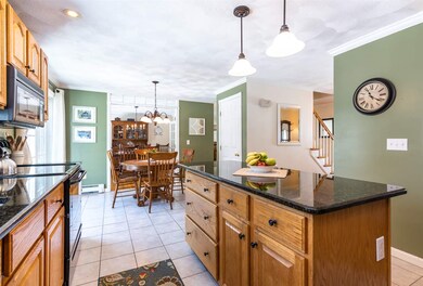 554 Mammoth Rd, Pelham, NH 03076 - photo 3