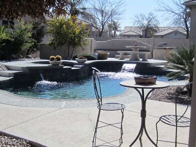 backyard_pool_spa_barbeque_firepit