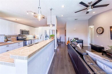 1160 Cedar Creek Way, Davie, FL 33325 - photo 4