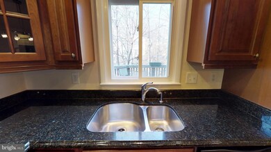 3026 Winter Pine Ct, Fairfax, VA 22031 - photo 7