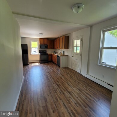 1714 W Philadelphia Ave, Boyertown, PA 19512 - photo 6