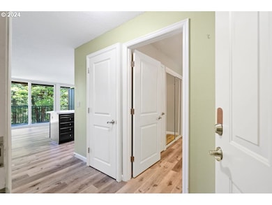 100 Kerr Pkwy unit 54, Lake Oswego, OR 97035 - photo 4