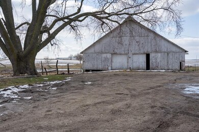 12217 Co Rd X37, Columbus Junction, IA 52738 - photo 3