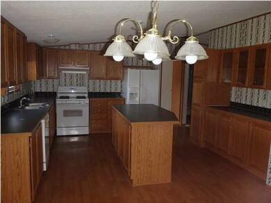 6977 Lincoln Ave, Newburgh, IN 47630 - photo 2