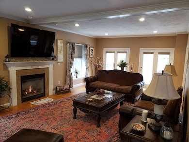 7 Jillian Dr, Buzzards Bay, MA 02532 - photo 5