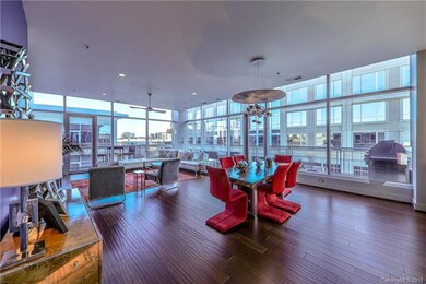 Urban Views and Skyline Views from the Open Living