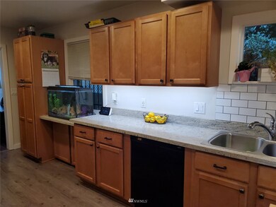 unlisted-address, Everett, WA 98201 - photo 6