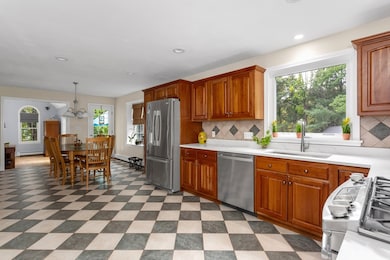 9 Jefferson Rd, Franklin, MA 02038 - photo 2