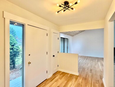 133 Bannock Ln unit A, Stratford, CT 06614 - photo 3