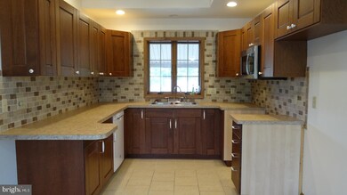 141 S Greenview Rd, Schuylkill Haven, PA 17972 - photo 7