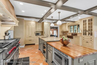 Spectacular Kitchen