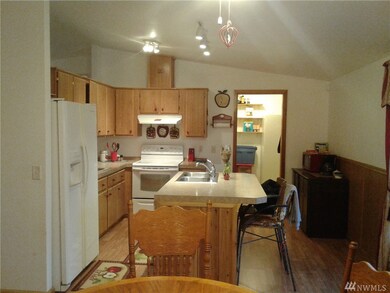 1312 Nooksack Ave, Nooksack, WA 98247 - photo 3