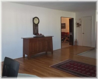 04 Family Room