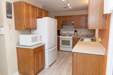 1332 Salt Marsh Lane 042422 Meredith -14