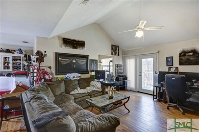 124 S Sheftall Cir, Savannah, GA 31410 - photo 4