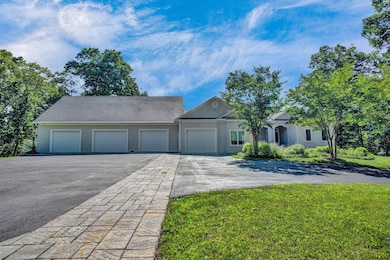 10947 Bottom Creek Rd, Bent Mountain, VA 24059 - photo 3